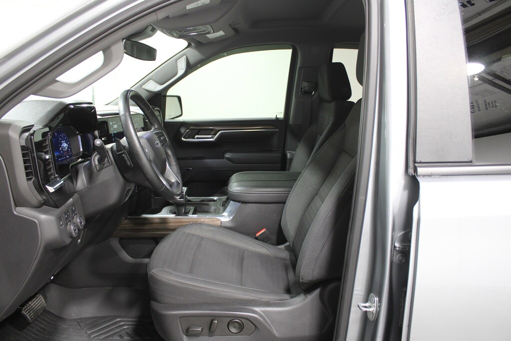 Used 2023 Chevrolet Silverado 1500 LT Trail Boss Truck Crew Cab