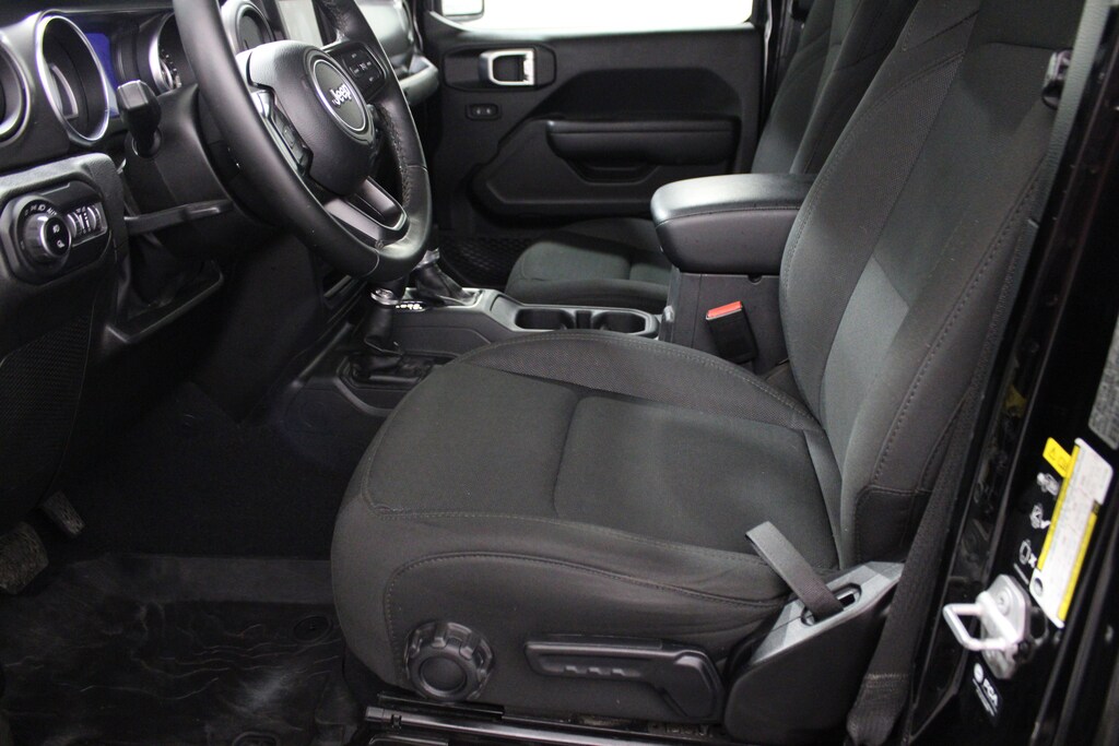 Used 2022 Jeep Gladiator Sport Truck Crew Cab