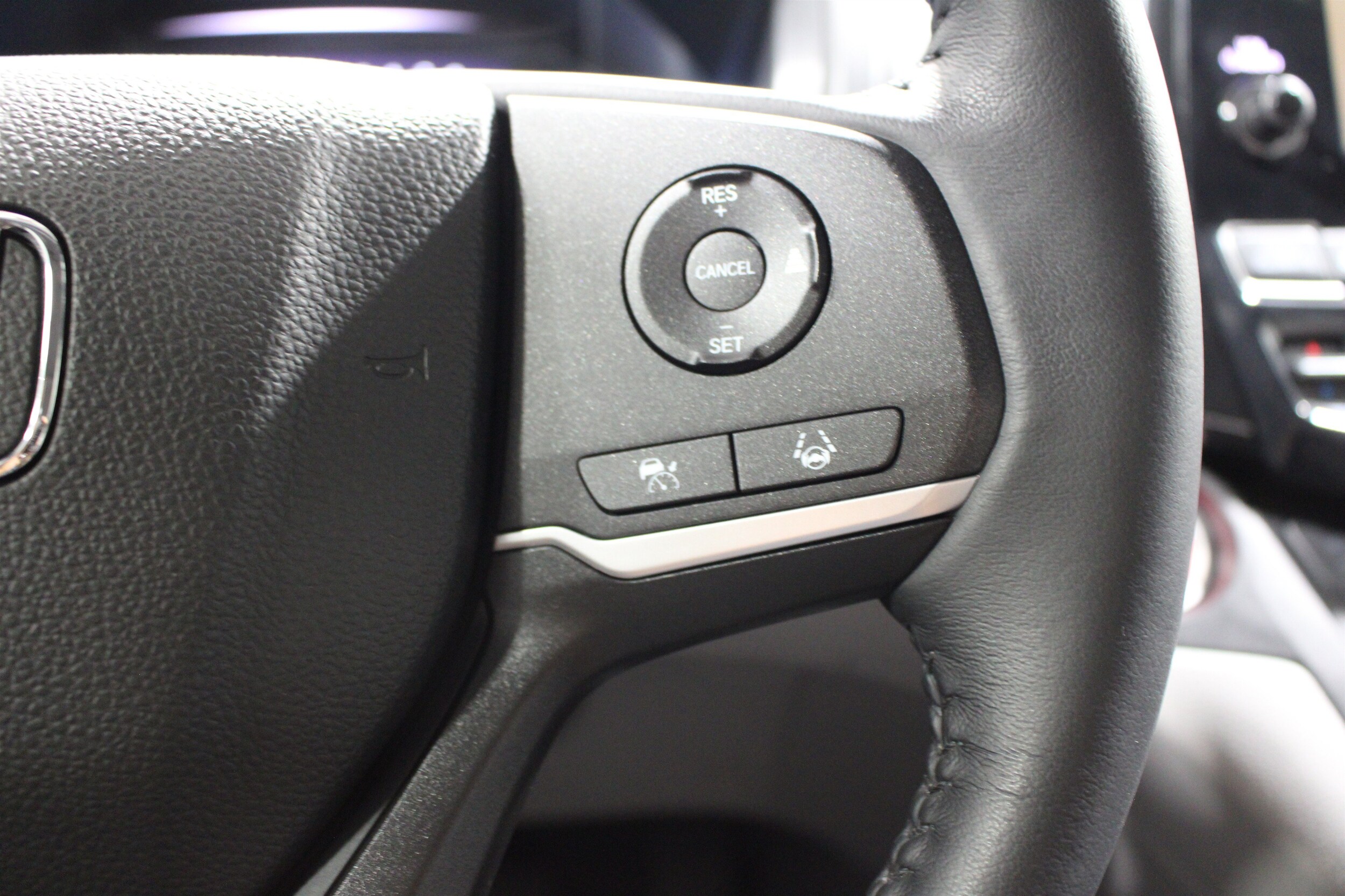 2024 Honda Odyssey EX-L - Photo 13