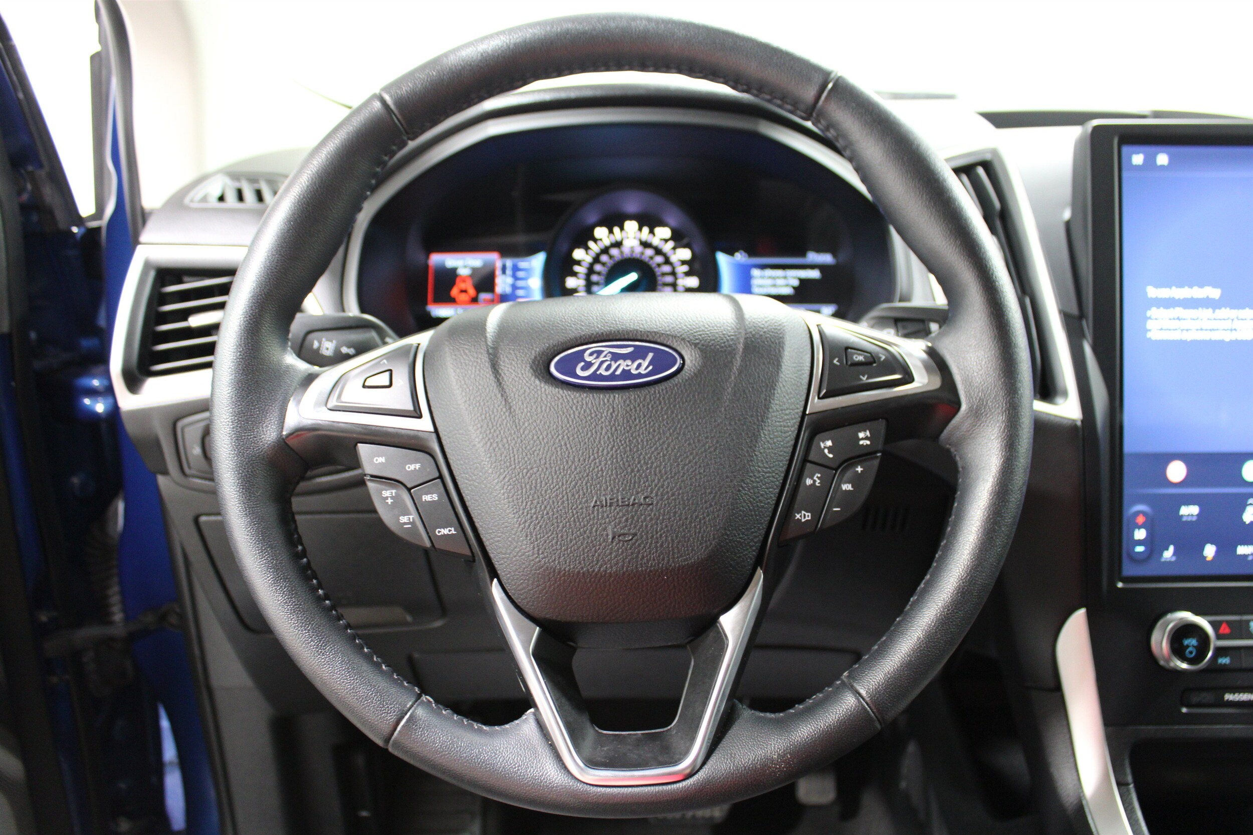 2024 Ford Edge SEL - Photo 9