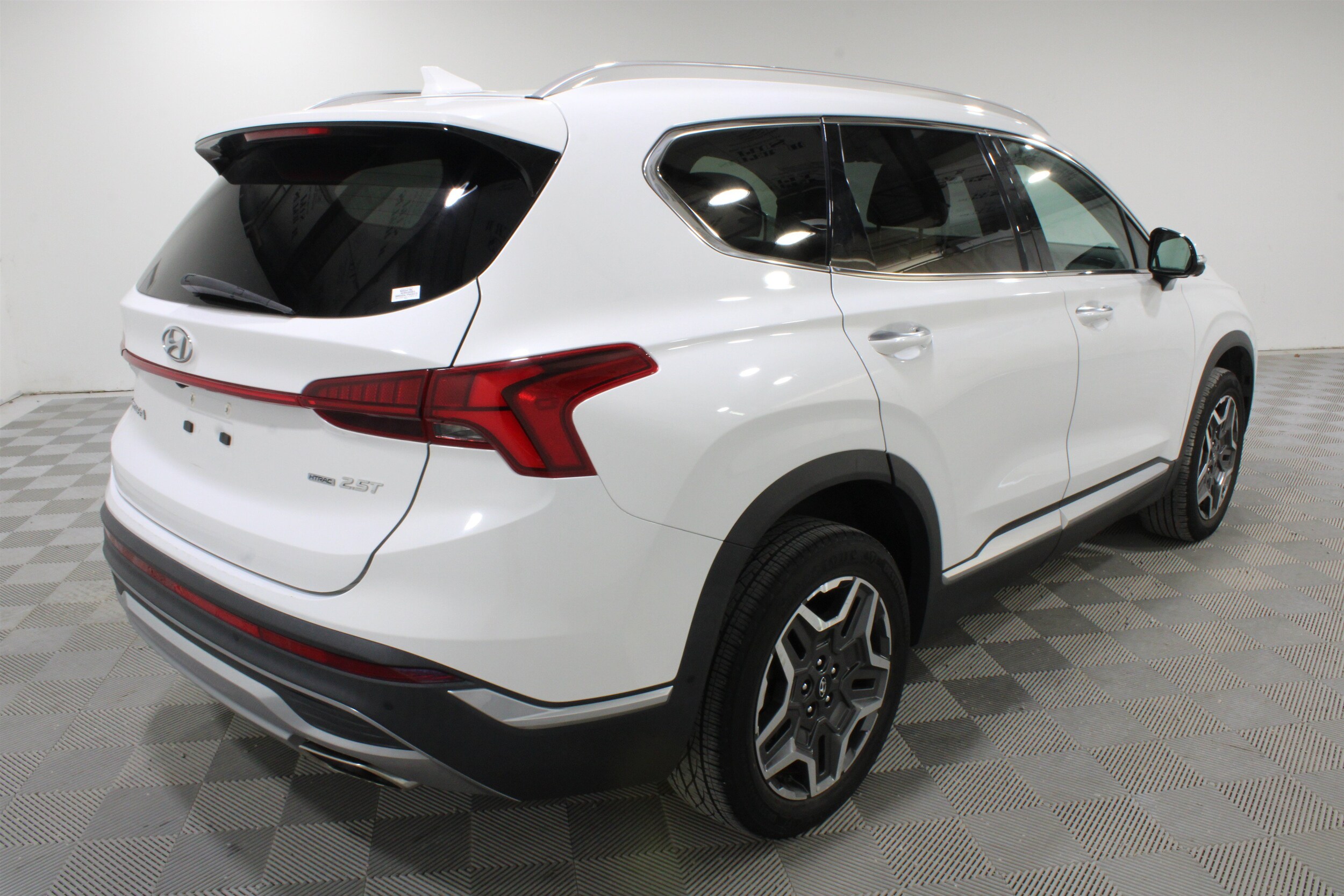 2023 Hyundai Santa Fe Limited - Photo 26