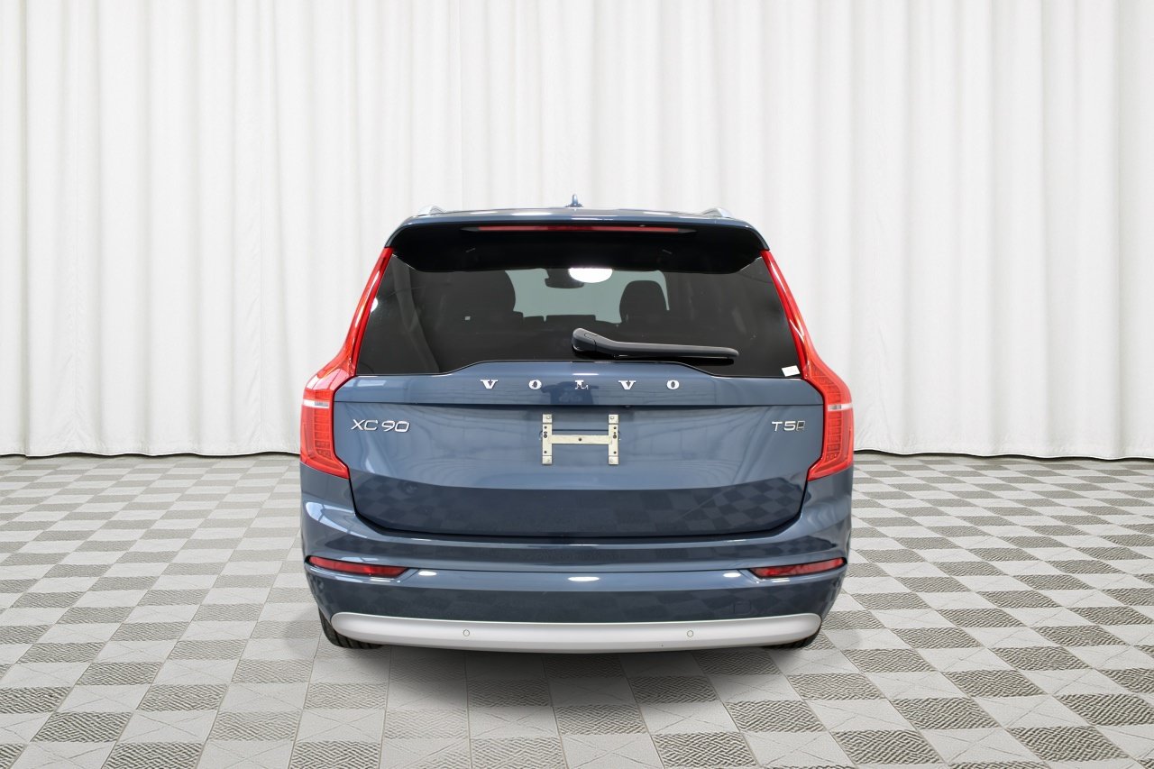 Used 2022 Volvo XC90 T5 AWD Momentum 7 Seater SUV