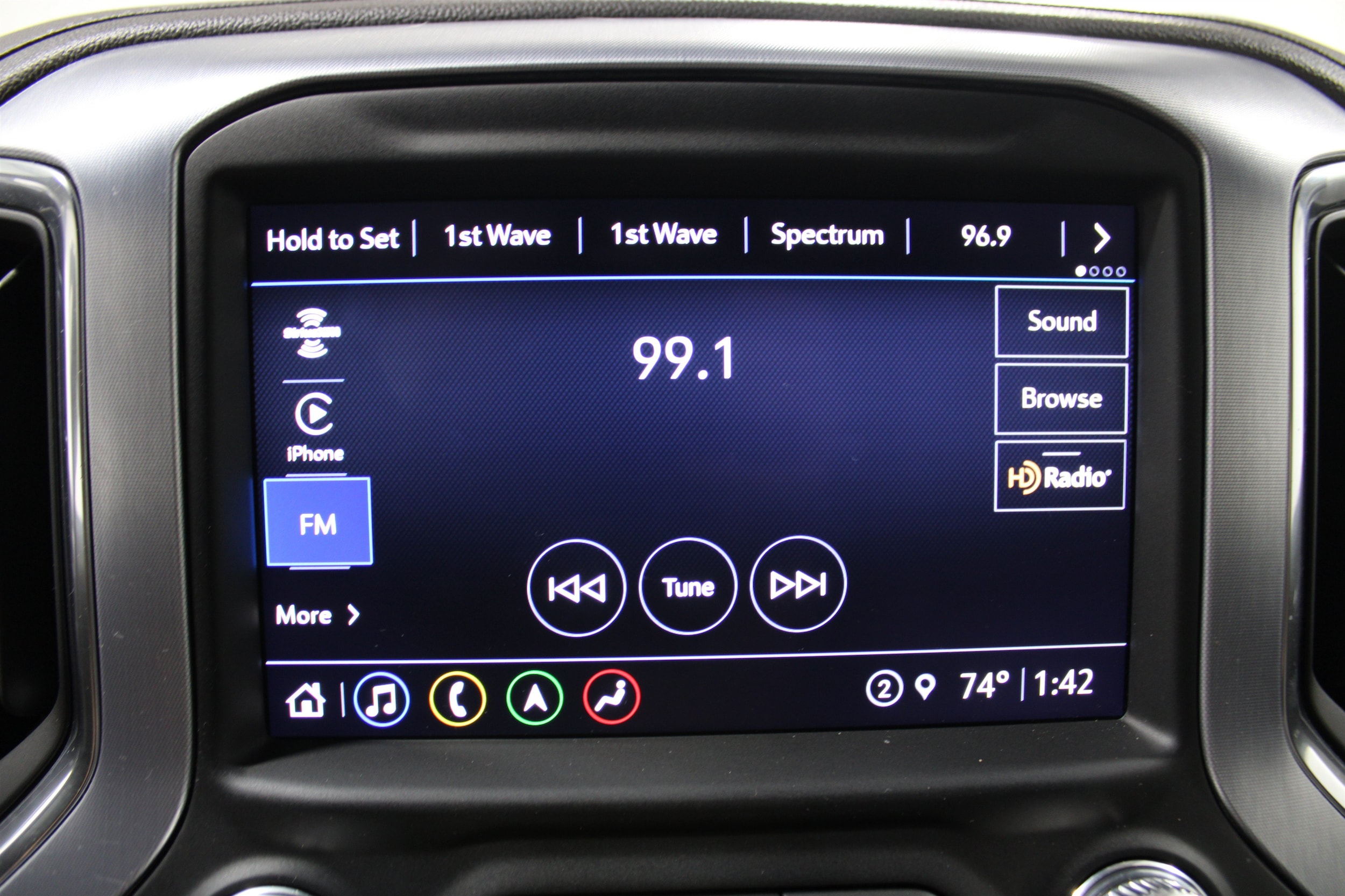 2021 GMC Sierra 1500 SLT - Photo 13