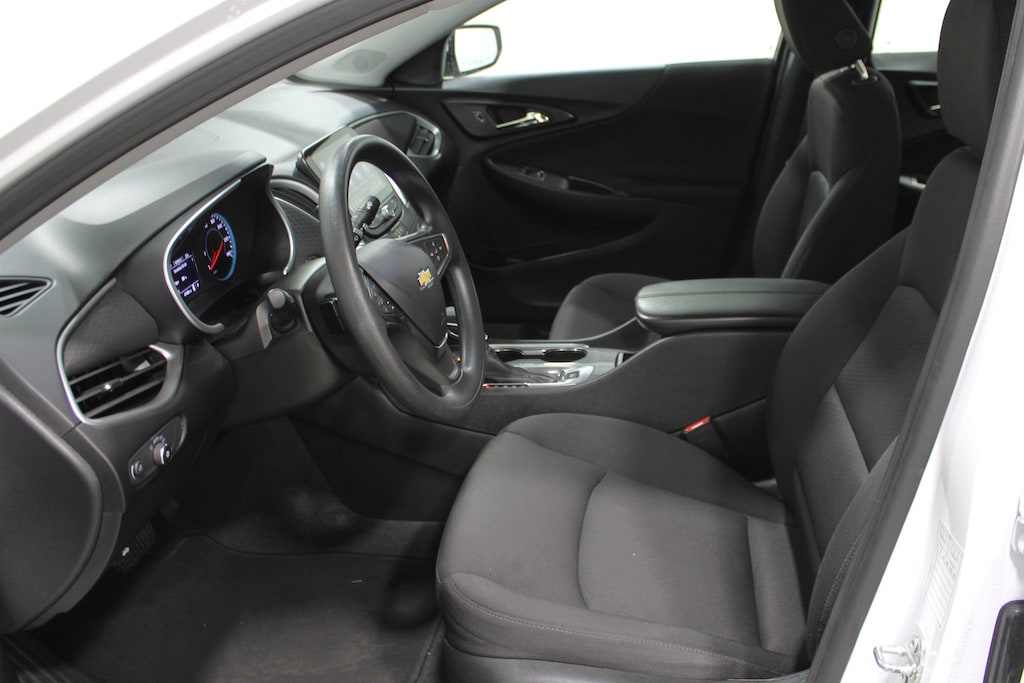 Used 2024 Chevrolet Malibu 1LT Sedan