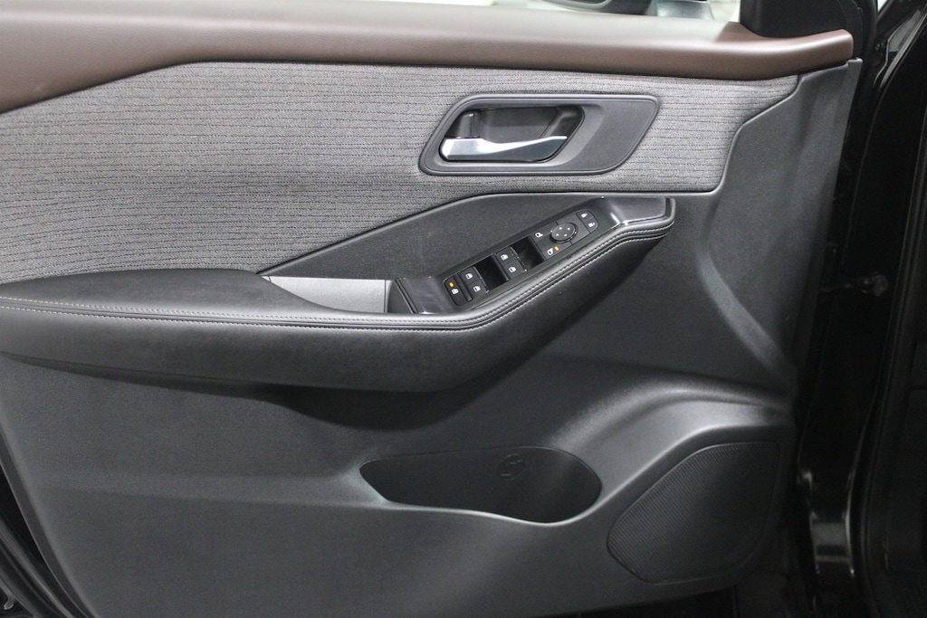 Used 2022 Nissan Rogue SV SUV