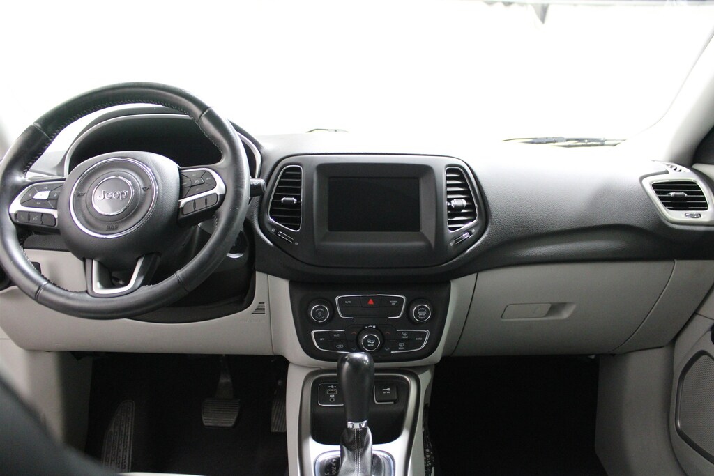 Used 2019 Jeep Compass Latitude FWD SUV