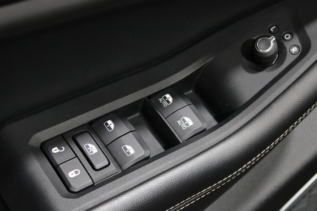 Used 2022 Jeep New Grand Cherokee Laredo SUV