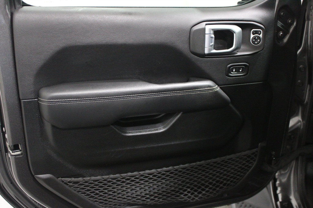 Used 2022 Jeep Wrangler Unlimited 4xe Sahara SUV