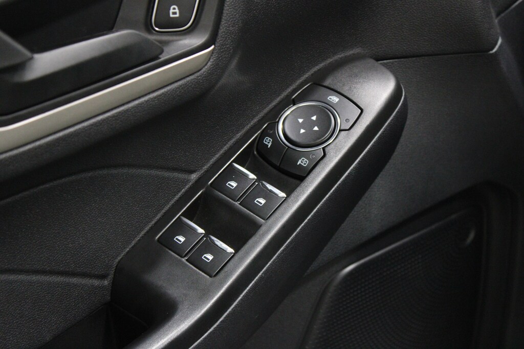 Used 2022 Ford Escape SE Hybrid SUV