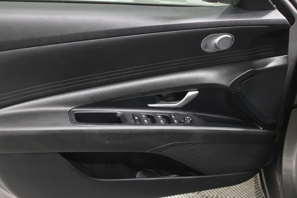 Used 2023 Hyundai Elantra SEL Sedan