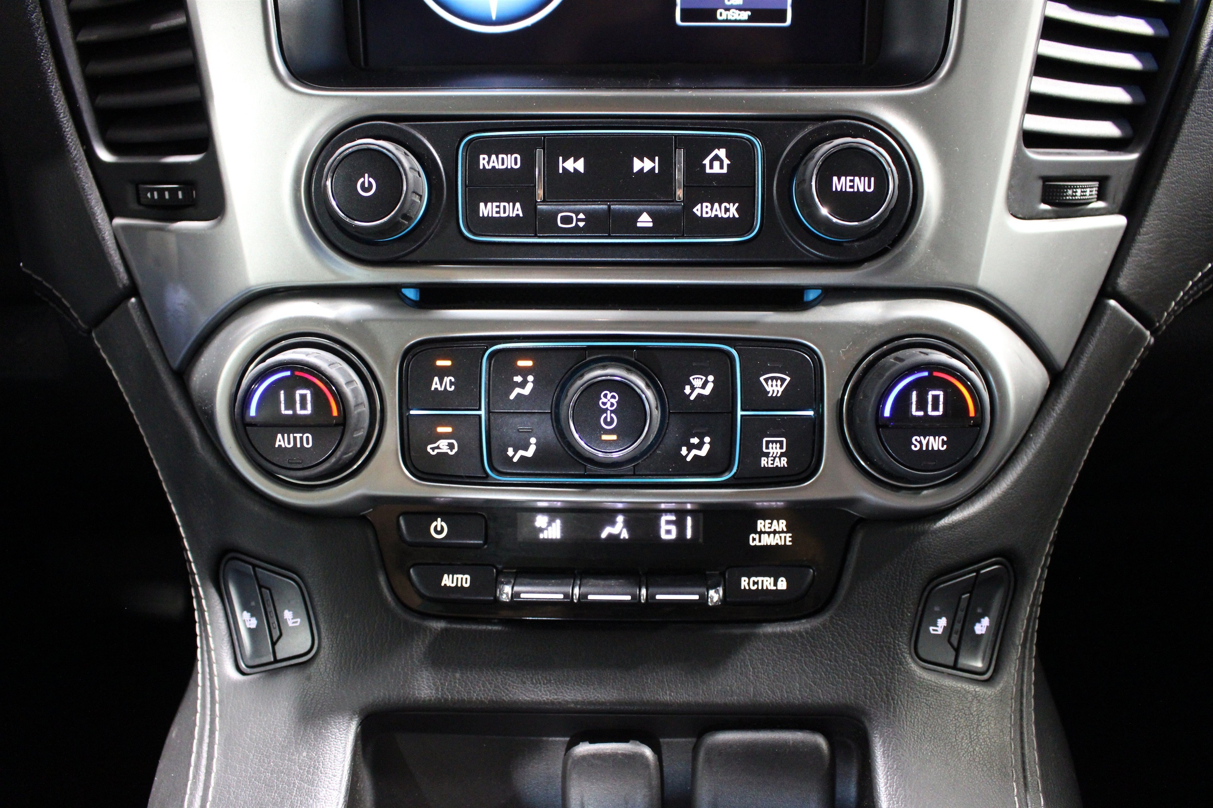 2016 Chevrolet Tahoe LT - Photo 17