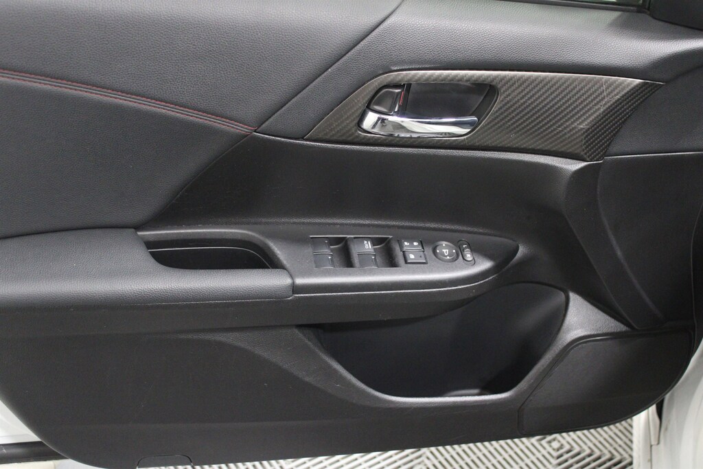 Used 2017 Honda Accord Sport SE Sedan