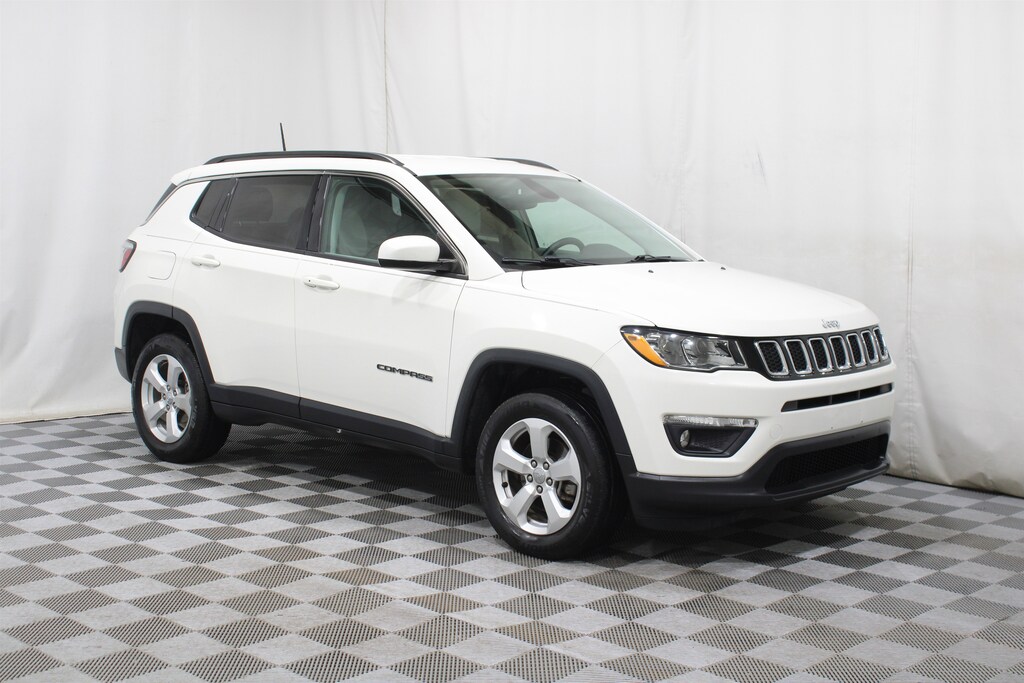 Used 2018 Jeep Compass Latitude 4x4 SUV