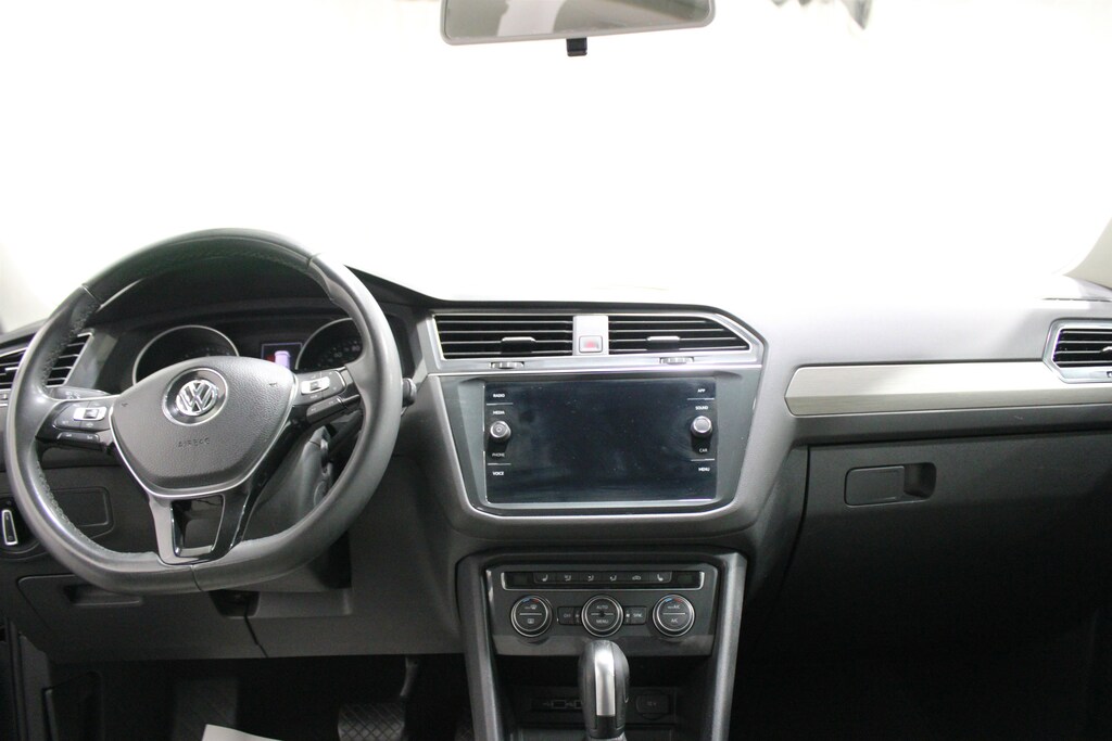 Used 2020 Volkswagen Tiguan 2.0T SE SUV