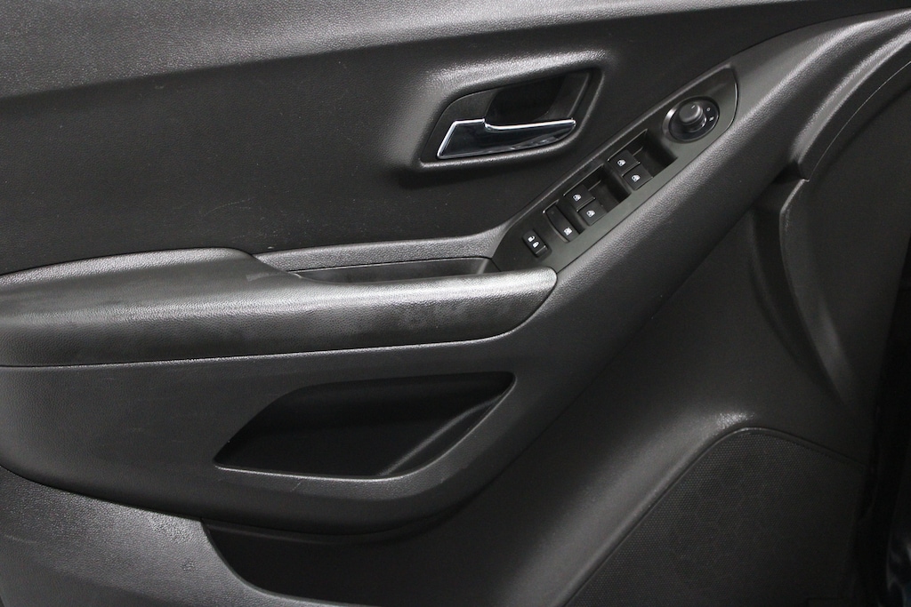 Used 2022 Chevrolet Trax LT SUV