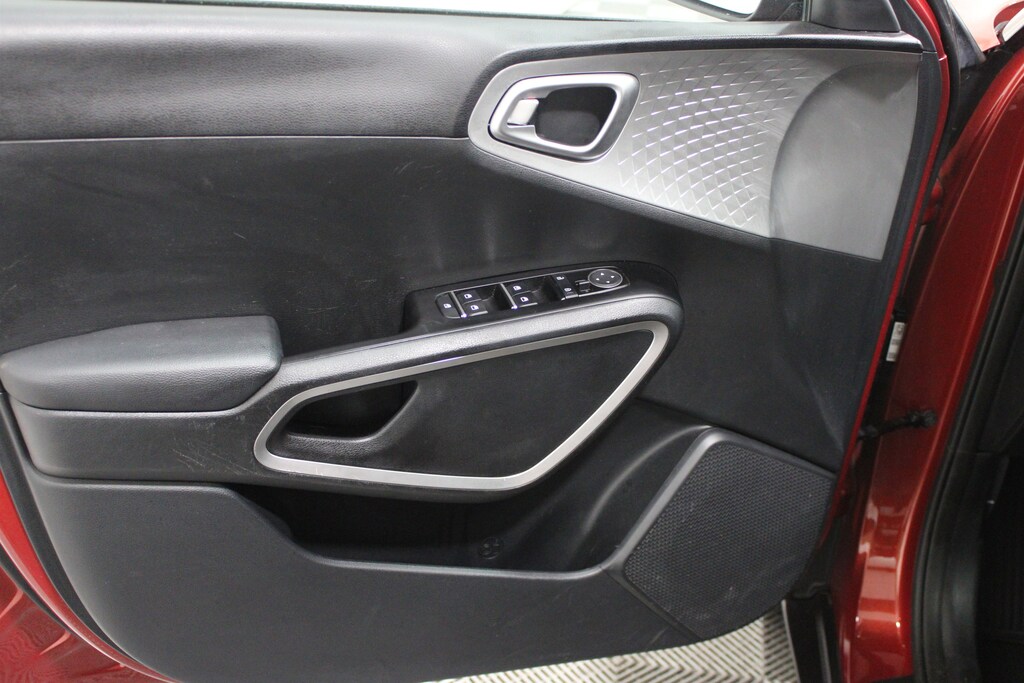 Used 2024 Kia Soul LX Hatchback