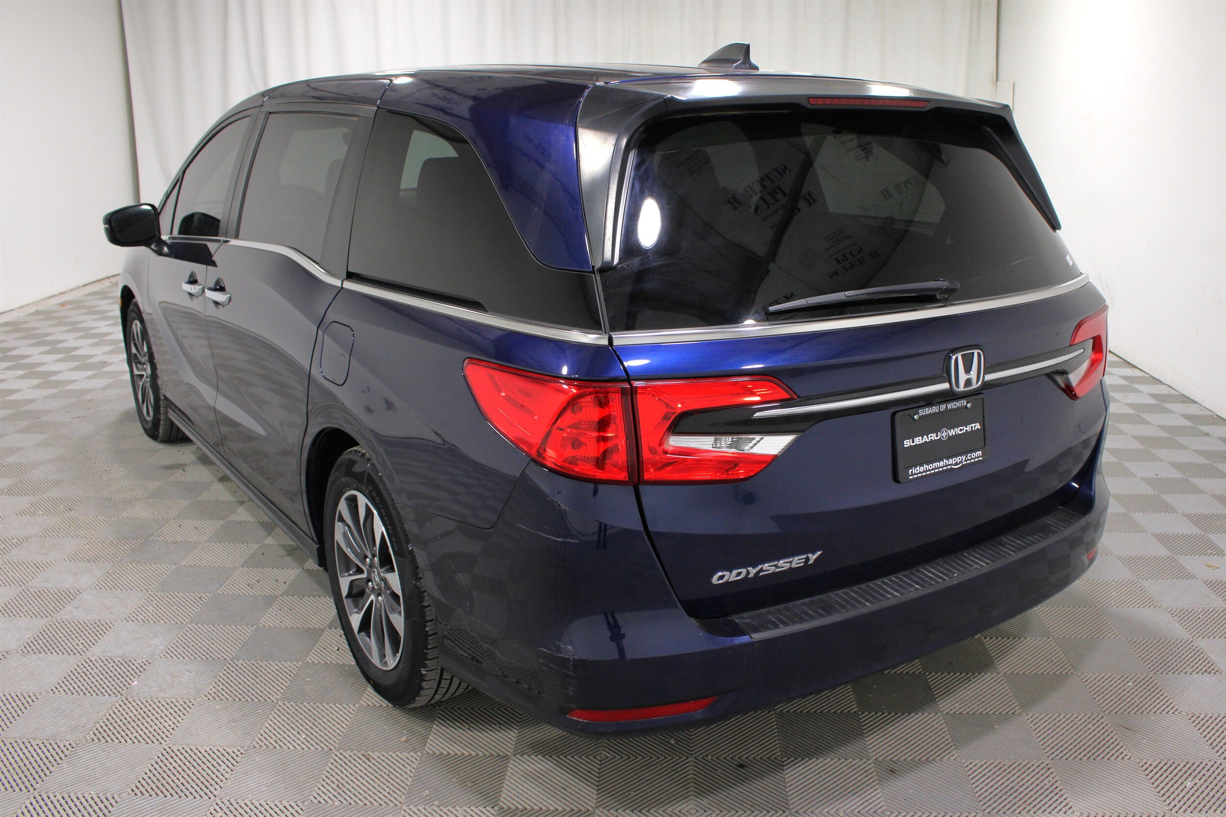 2024 Honda Odyssey EX-L - Photo 32