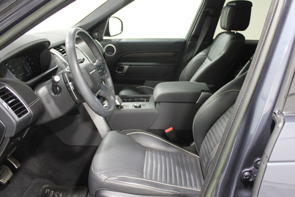 Used 2024 Land Rover Discovery P360 Dynamic SE SUV