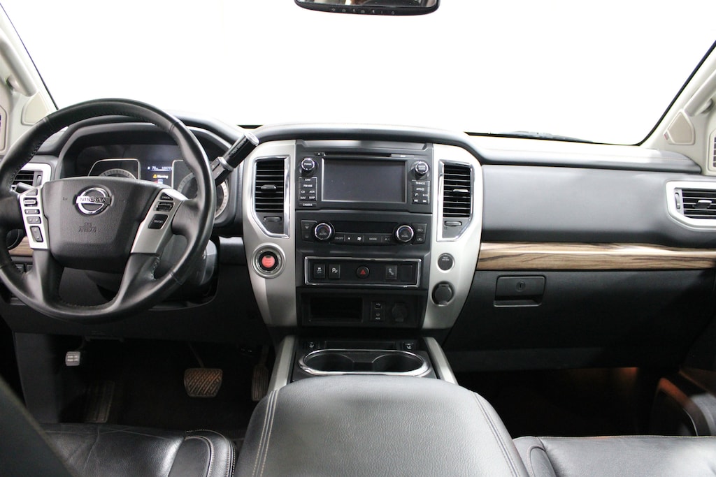 Used 2018 Nissan Titan SL Truck Crew Cab
