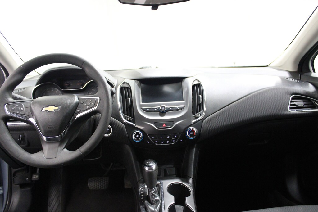 Used 2017 Chevrolet Cruze LT Auto Sedan