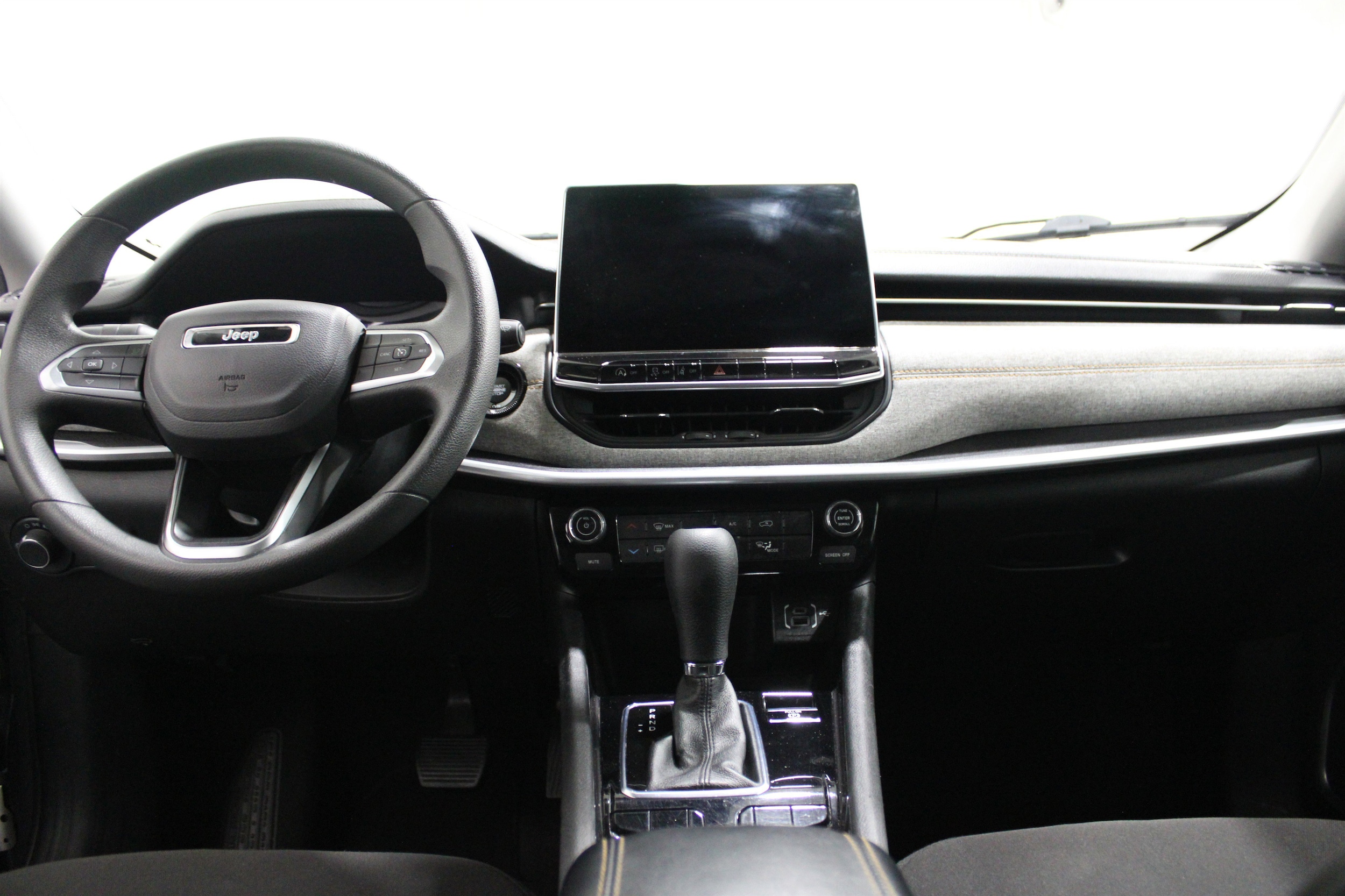 Image 2 of 2022 Jeep Compass Sport SUV