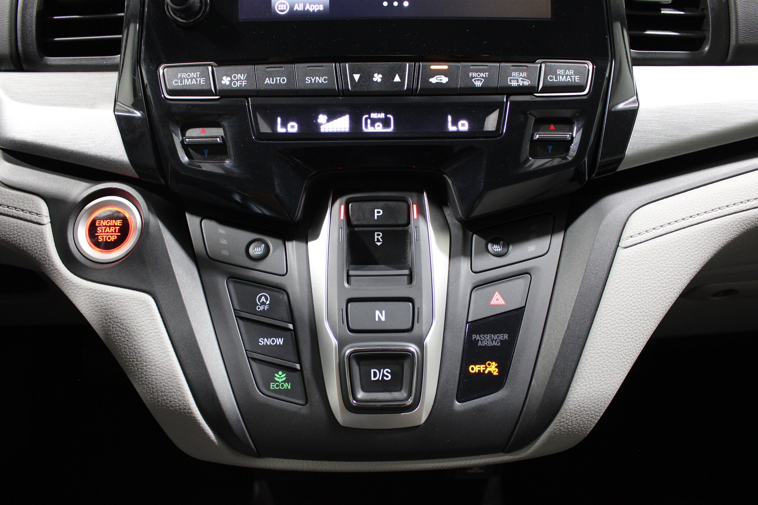 2024 Honda Odyssey EX-L - Photo 17