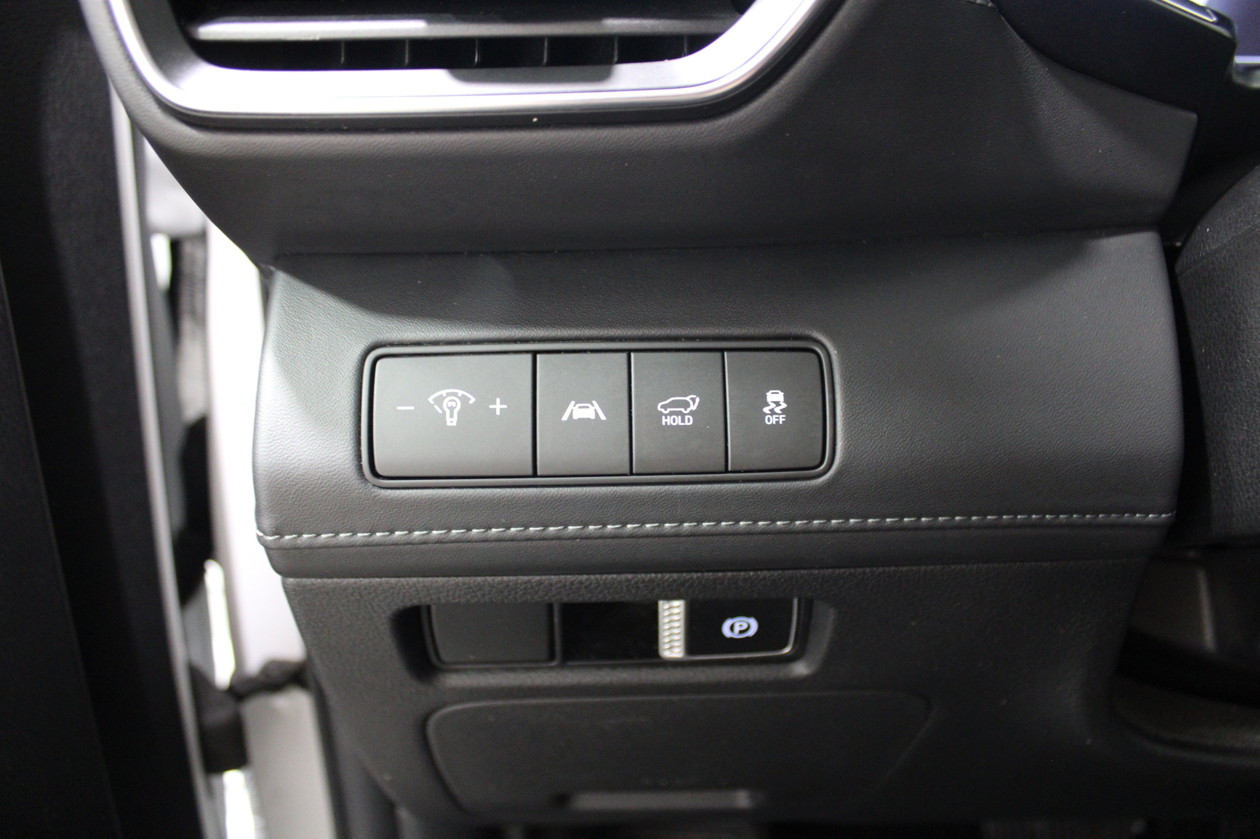 2023 Hyundai Santa Fe Limited - Photo 8