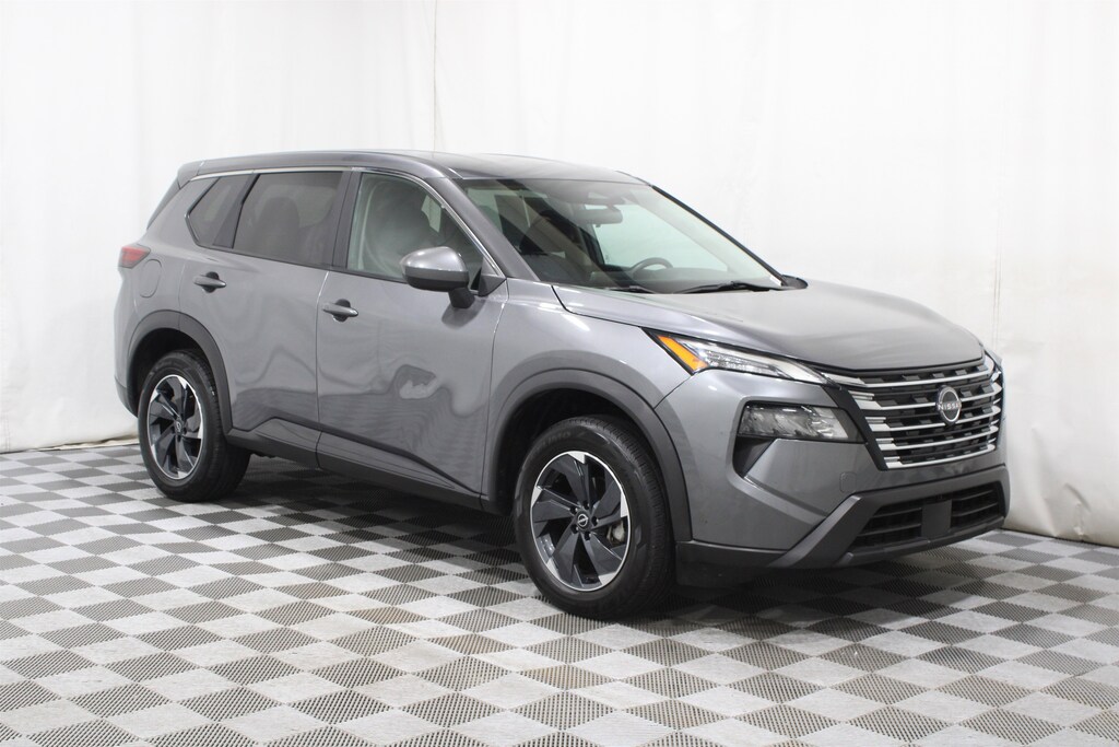 Used 2024 Nissan Rogue SV SUV