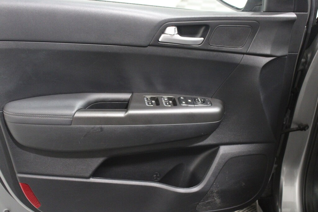 Used 2022 Kia Sportage LX SUV