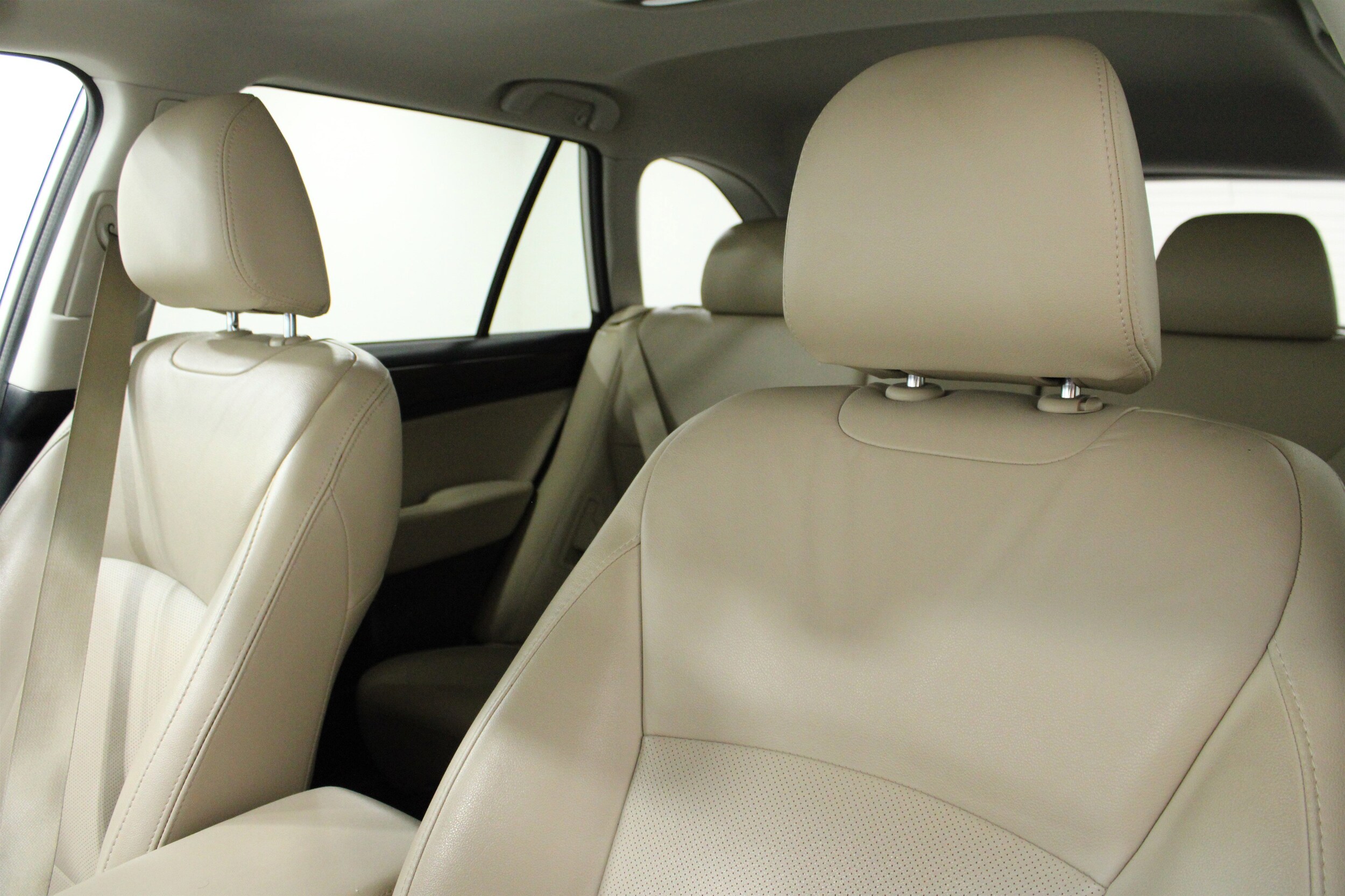 Image 7 of 2016 Subaru Outback 2.5i Limited SUV
