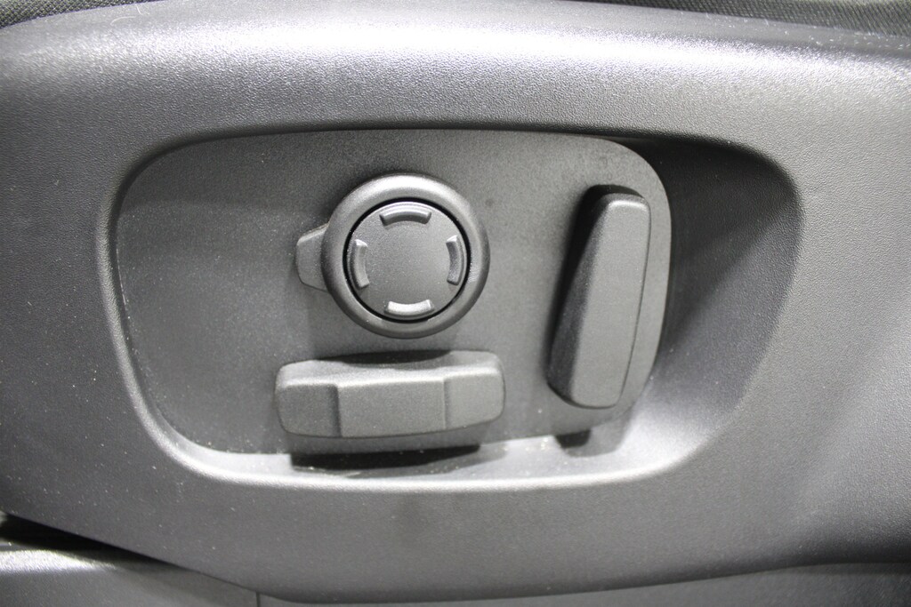 Used 2024 Land Rover Discovery P360 Dynamic SE SUV