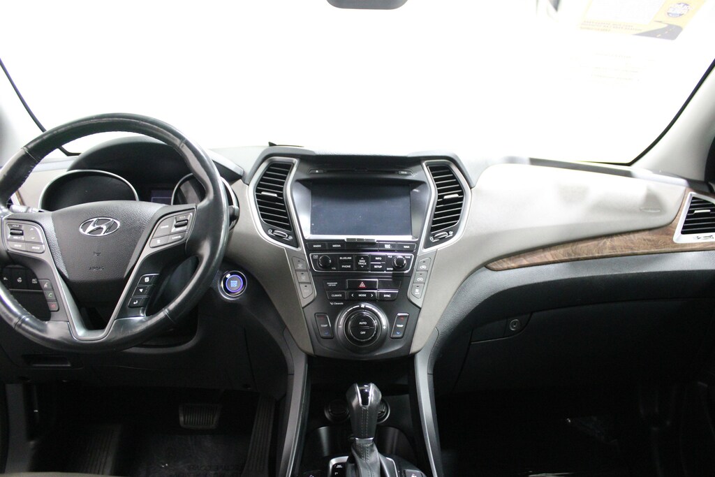 Used 2017 Hyundai Santa Fe SE Ultimate SUV