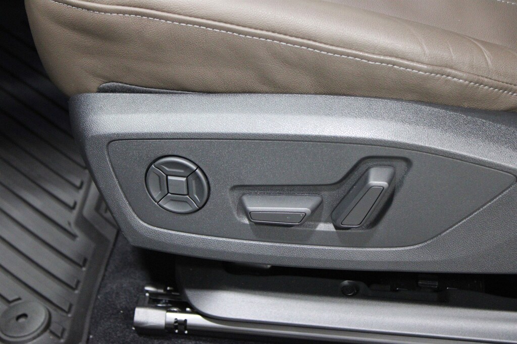 Used 2024 Audi Q4 e-tron 50 Premium SUV