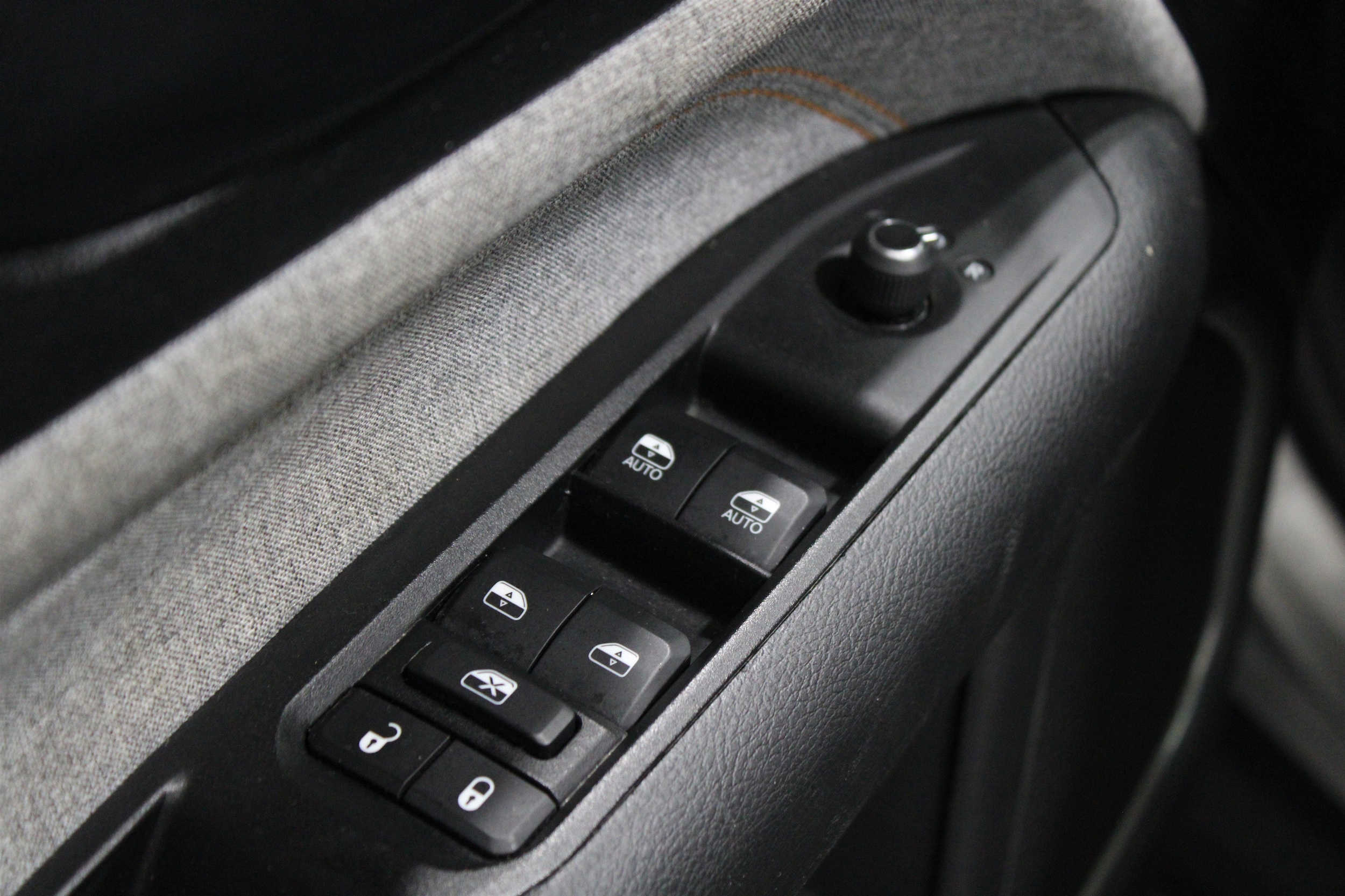 Image 4 of 2022 Jeep Compass Sport SUV