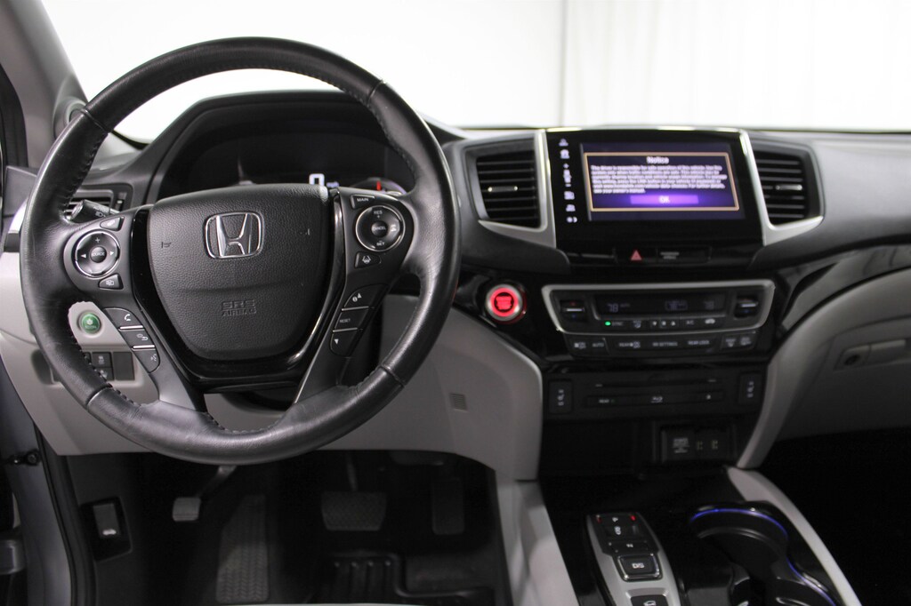 Used 2018 Honda Pilot Touring AWD SUV