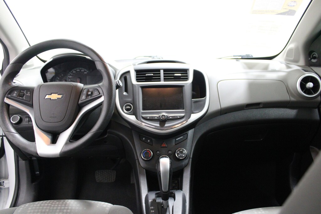 Used 2020 Chevrolet Sonic LT w/1FL Hatchback
