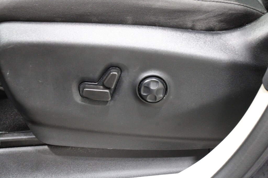 Used 2022 Chrysler Voyager LX Van Passenger Van