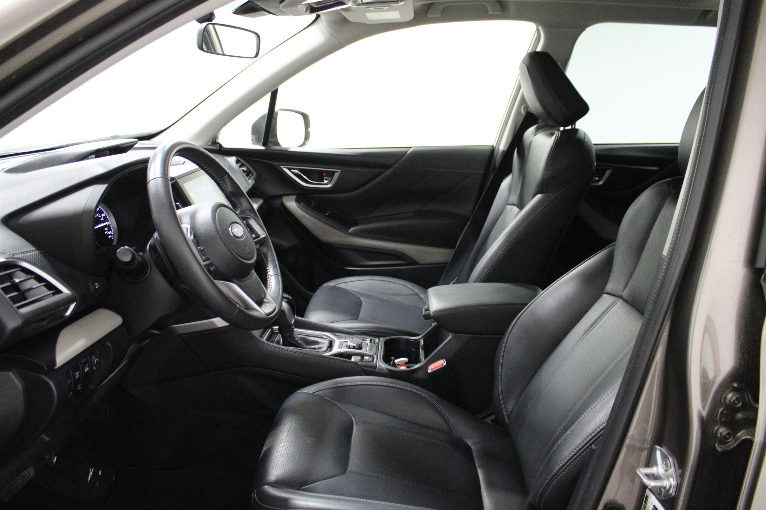2023 Subaru Forester Limited - Photo 5