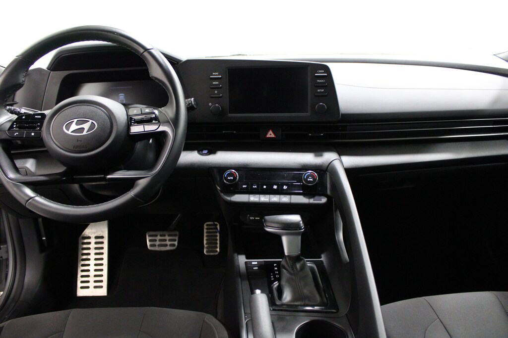 Used 2025 Hyundai Elantra SEL Sport Sedan