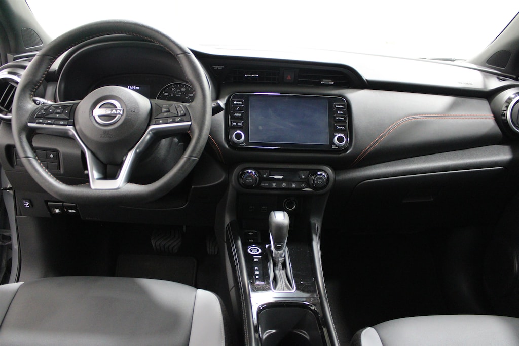 Used 2023 Nissan Kicks SR SUV