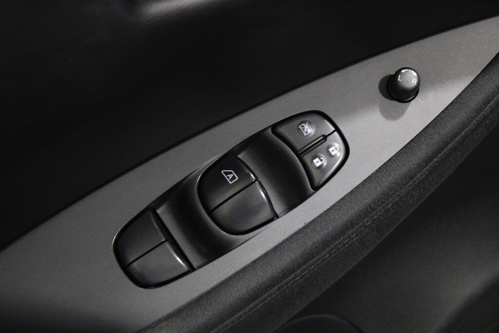 Used 2017 Nissan LEAF S Hatchback