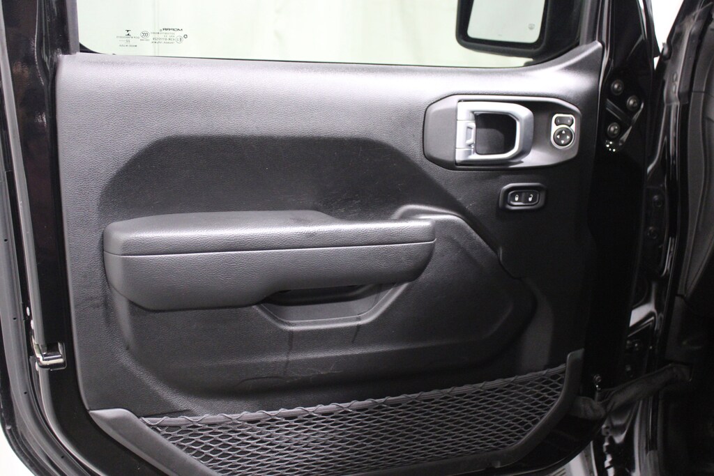 Used 2022 Jeep Gladiator Sport Truck Crew Cab