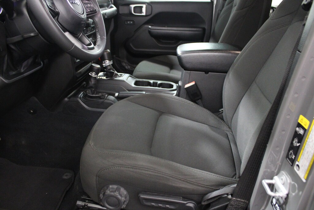 Used 2023 Jeep Gladiator Sport Truck Crew Cab