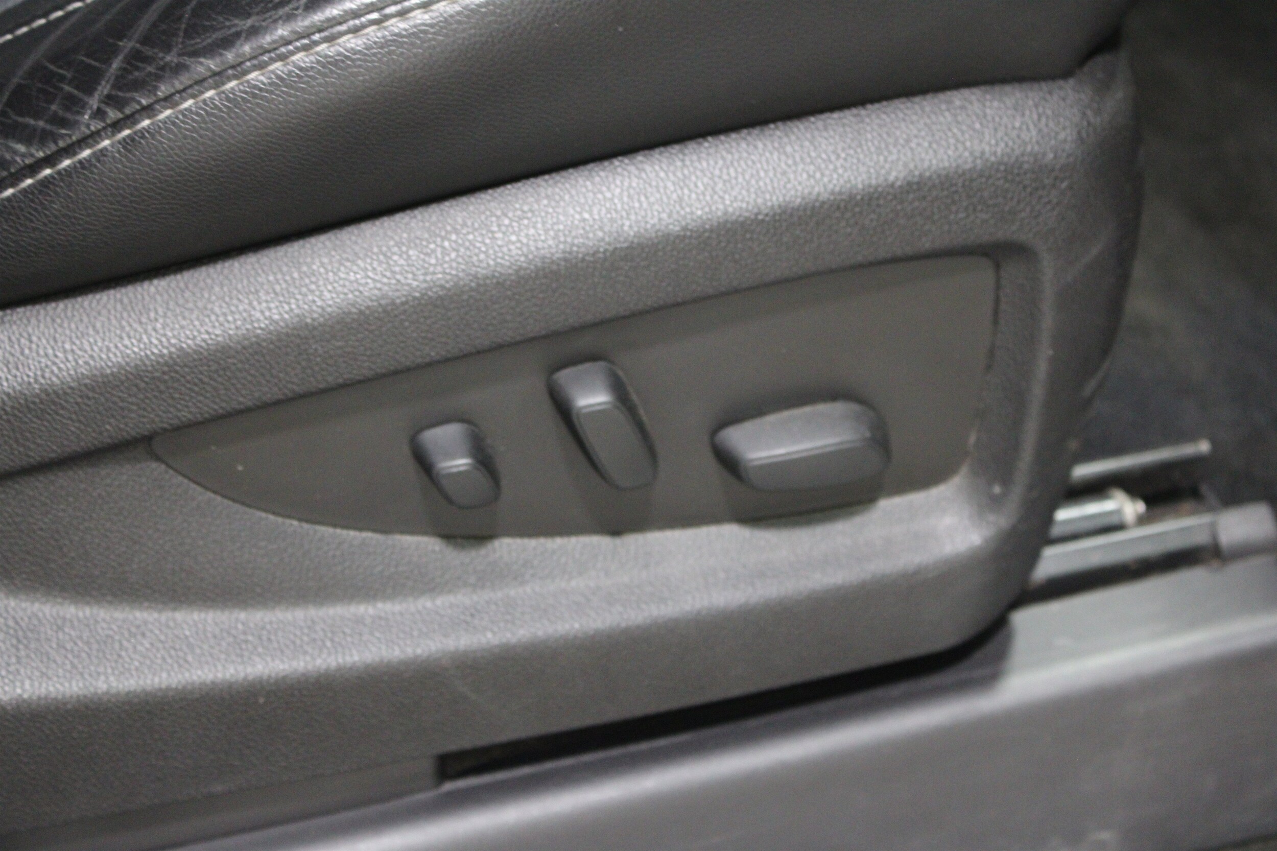 2016 Chevrolet Tahoe LT - Photo 24