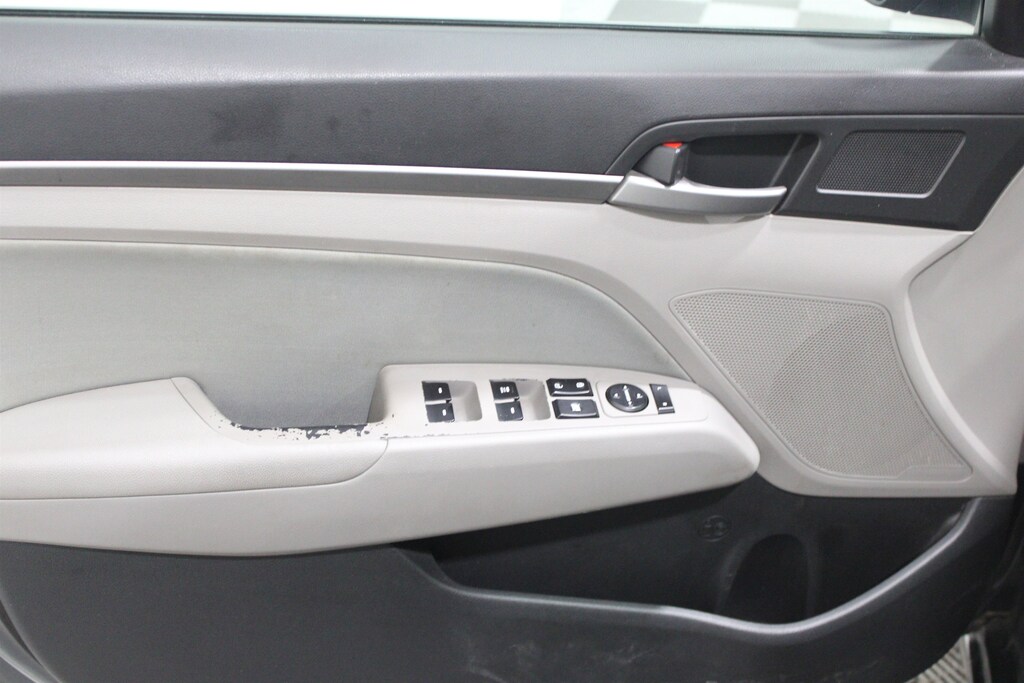 Used 2017 Hyundai Elantra SE Sedan
