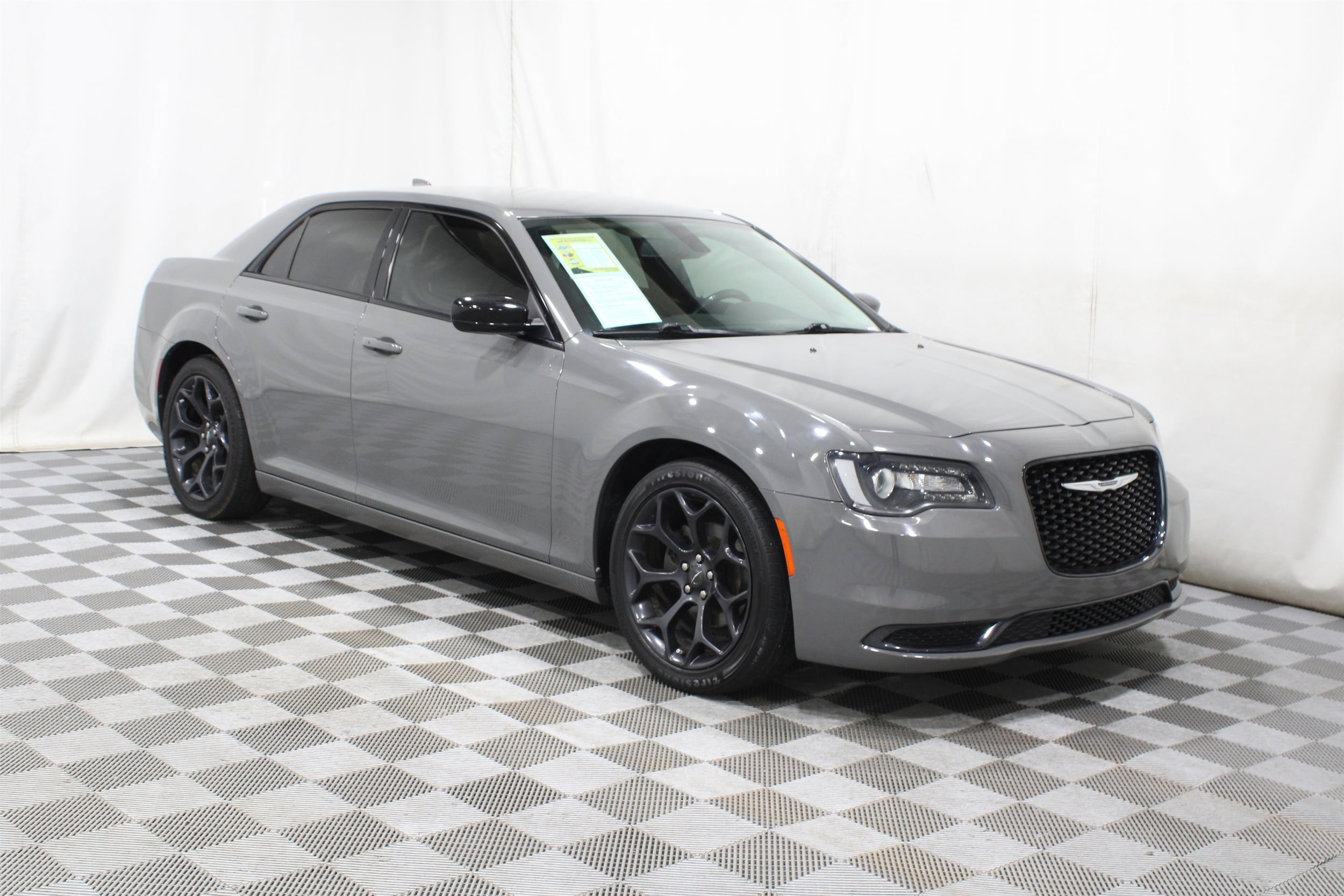 2019 Chrysler 300 Touring