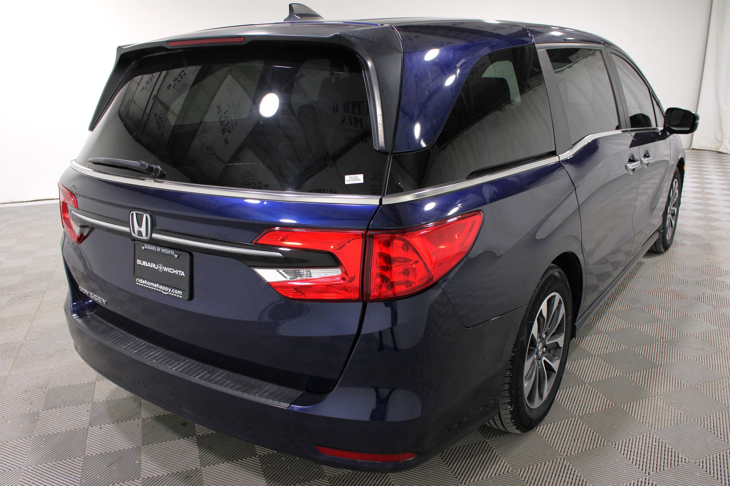 2024 Honda Odyssey EX-L - Photo 30