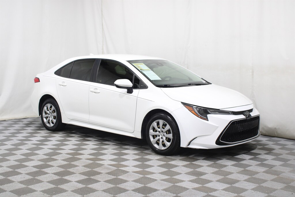 Used 2020 Toyota Corolla LE Sedan