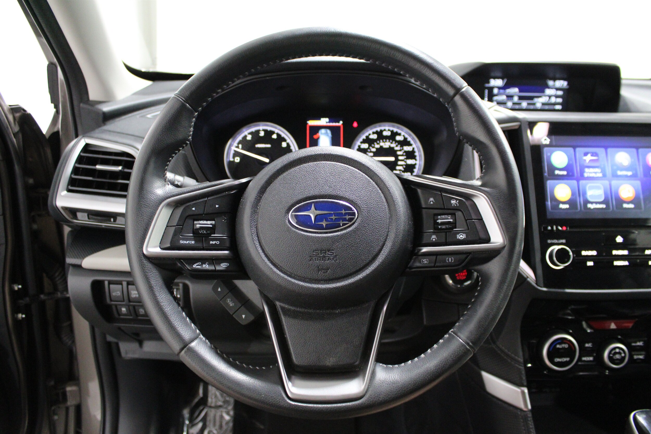 2023 Subaru Forester Limited - Photo 8
