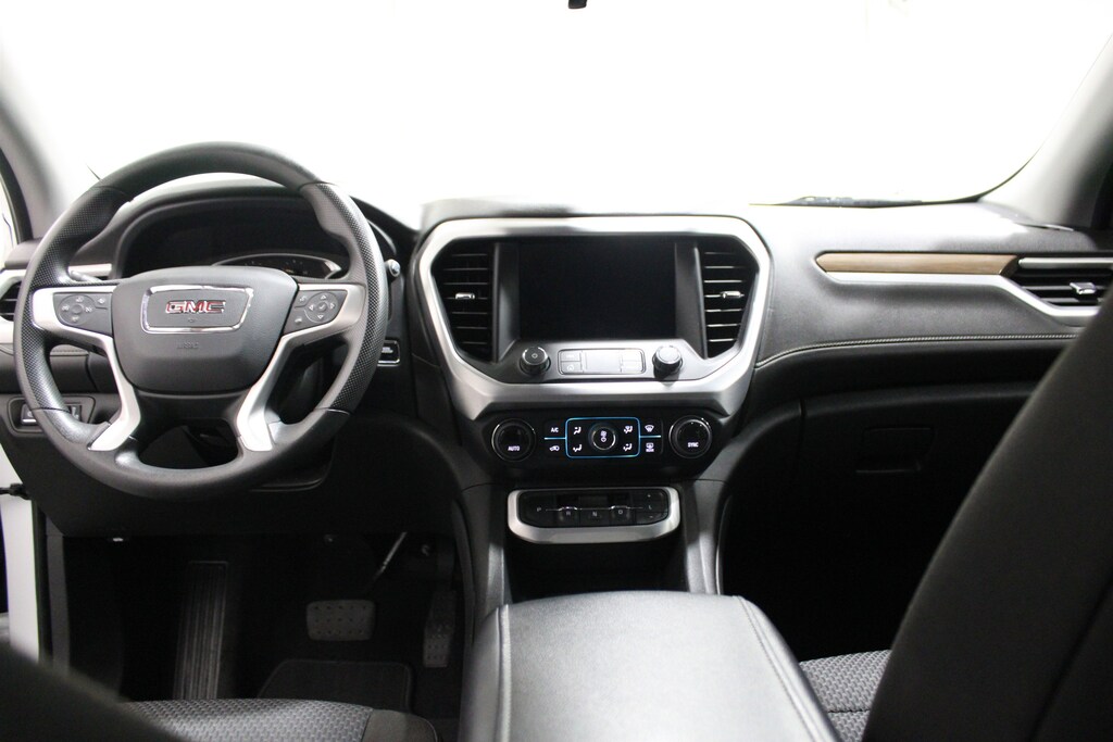 Used 2022 GMC Acadia SLE SUV